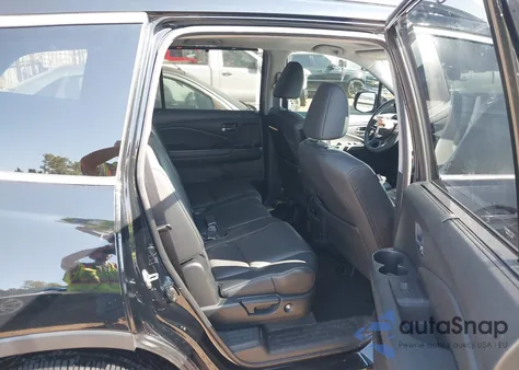 2021 Honda Pilot Awd Special Edition z USA, uszkodzony, nr VIN 5FNYF6H28MB019915